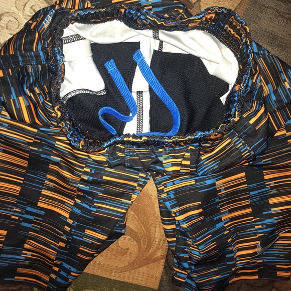 BOYS NIKE DRI-FIT BERMUDAS - Picture 3 of 8